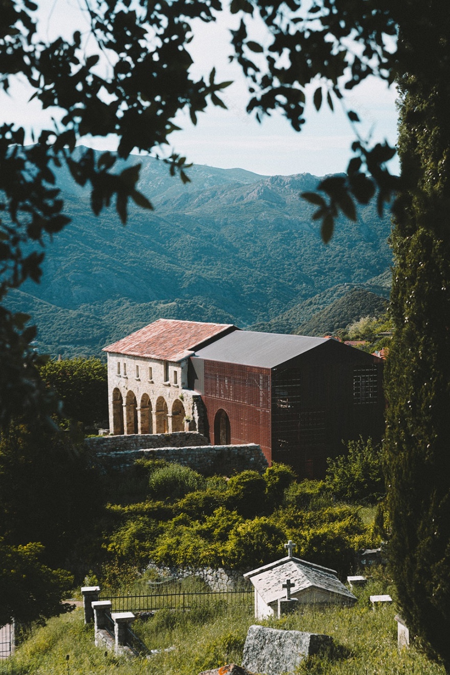 科西嘉岛修道院改造 | 历史与现代的完美融合-26