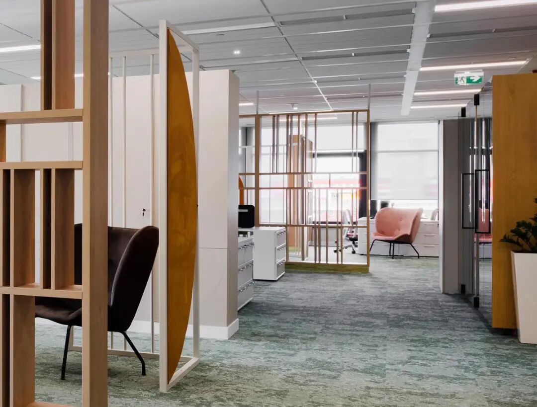 医疗巨头Regina Maria布加勒斯特办公室丨罗马尼亚布加勒斯特丨Alina Vîlcu,Radu Dumencu-16