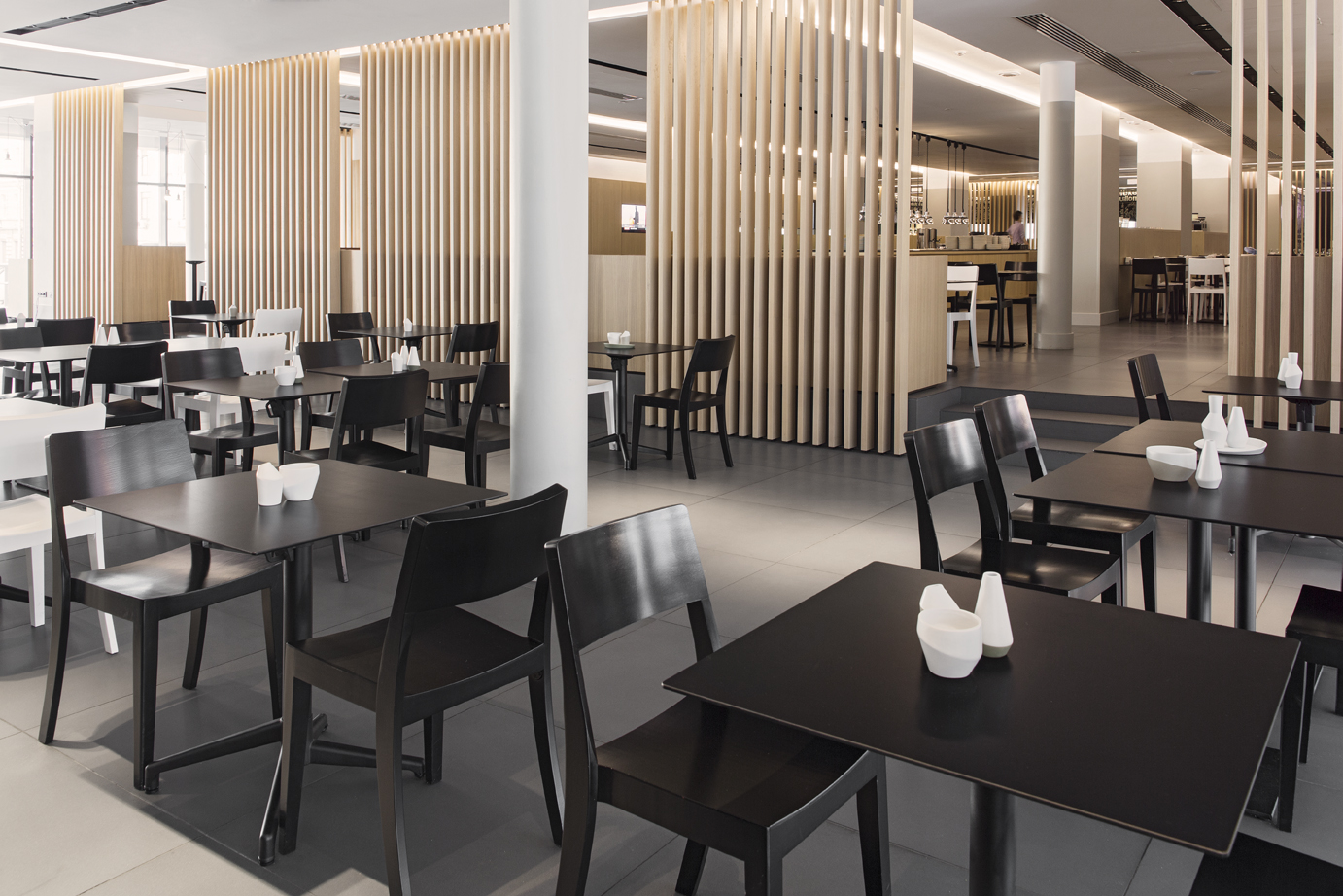 圣彼得堡 Azimut 酒店地下餐厅 43,1-6