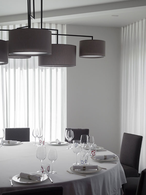 莫斯科 Semifreddo 餐厅 | 砖墙裸露,简约精致-16