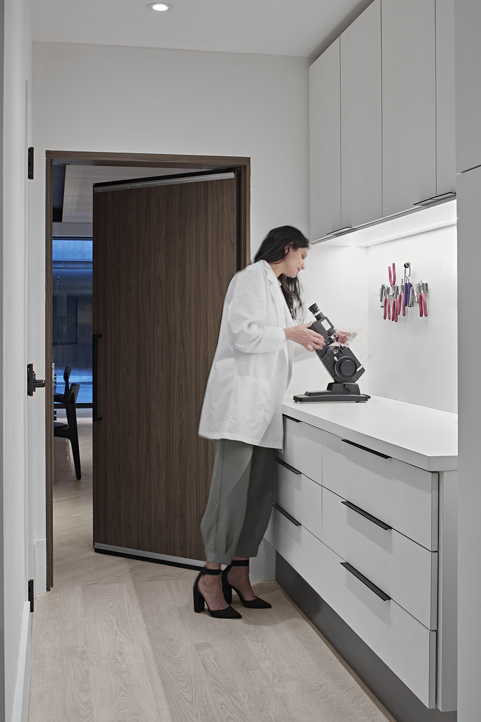 加拿大 AEOM 精品店丨加拿大多伦多丨Reflect Architecture-20