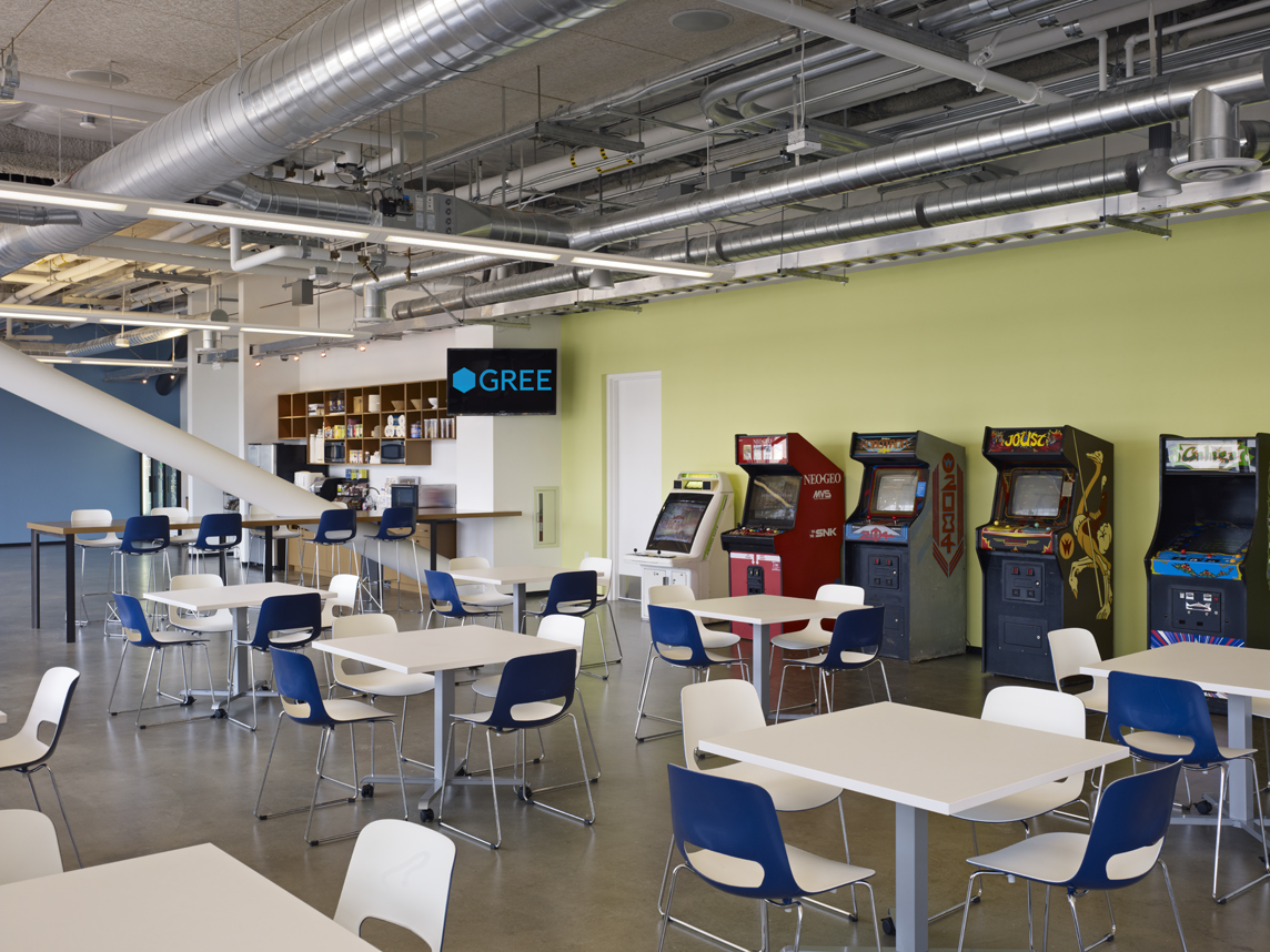 简约而富有雕塑感的日本游戏公司美国总部办公室设计-18