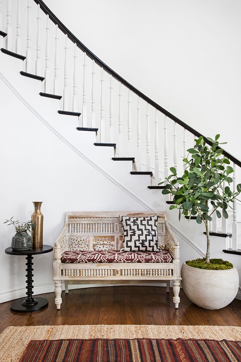 加州地中海风格别墅 | 自然材料与温馨空间的完美结合-4