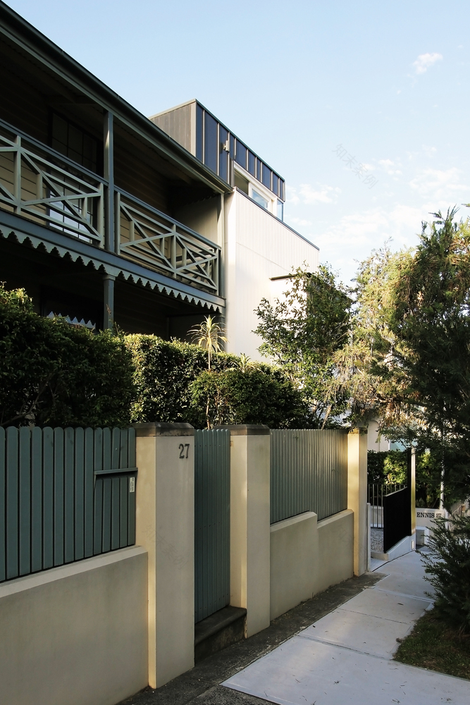 巧夺天工的巴尔曼联排住宅设计-76