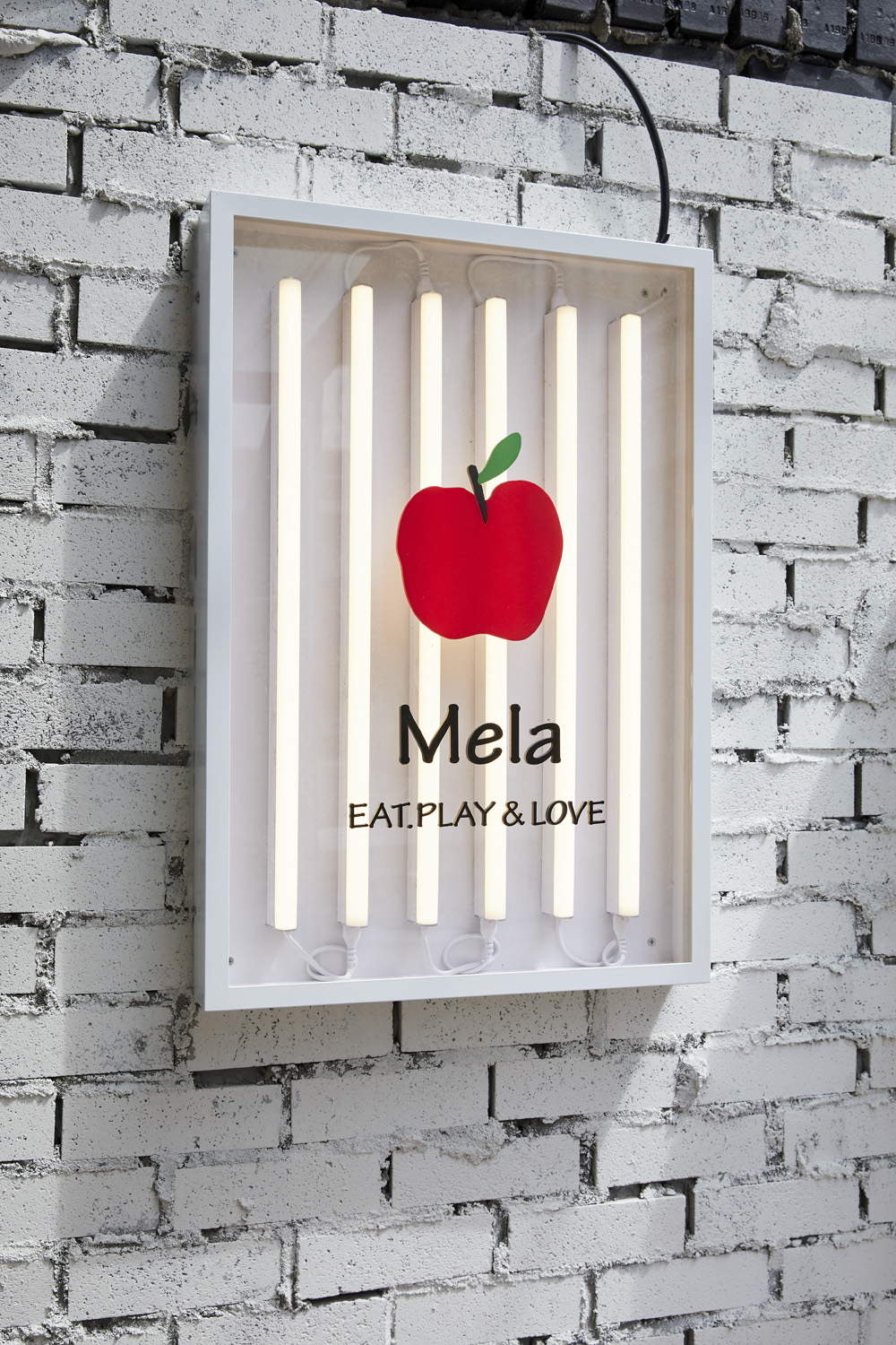 白色木质打造舒适住宅，Mela 设计师的 19 平米奇迹-17