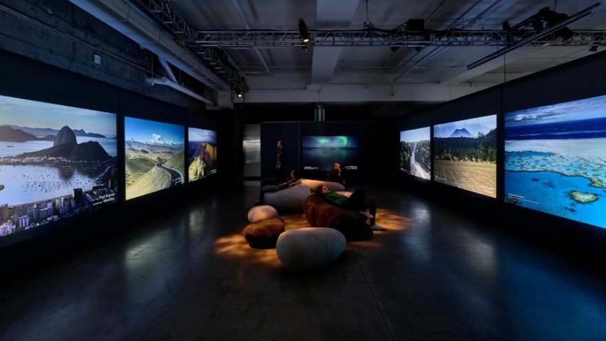 《A Species Between Worlds》展览空间设计丨MESH Architectures-16