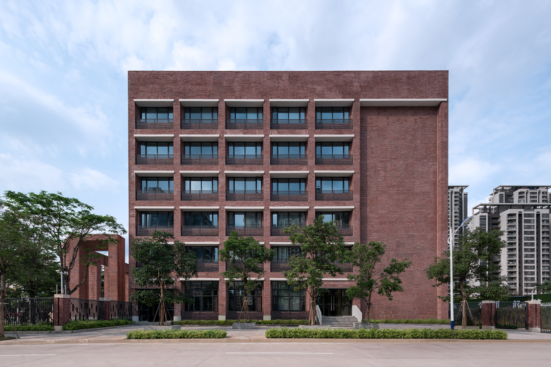 惠州宏华学校8号楼丨中国惠州丨柏涛建筑-11