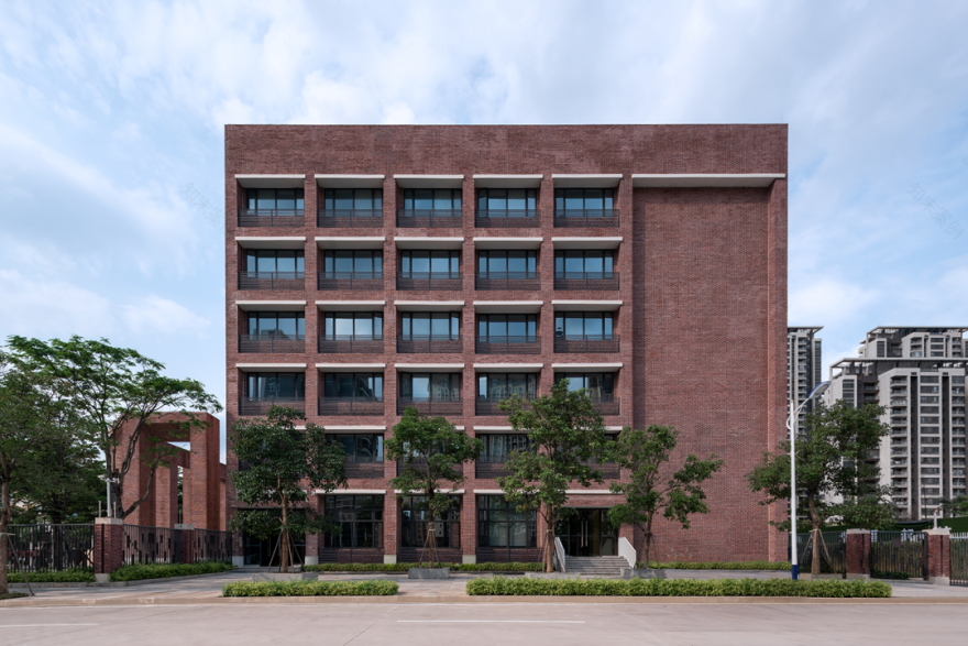 惠州宏华学校8号楼丨中国惠州丨柏涛建筑-11