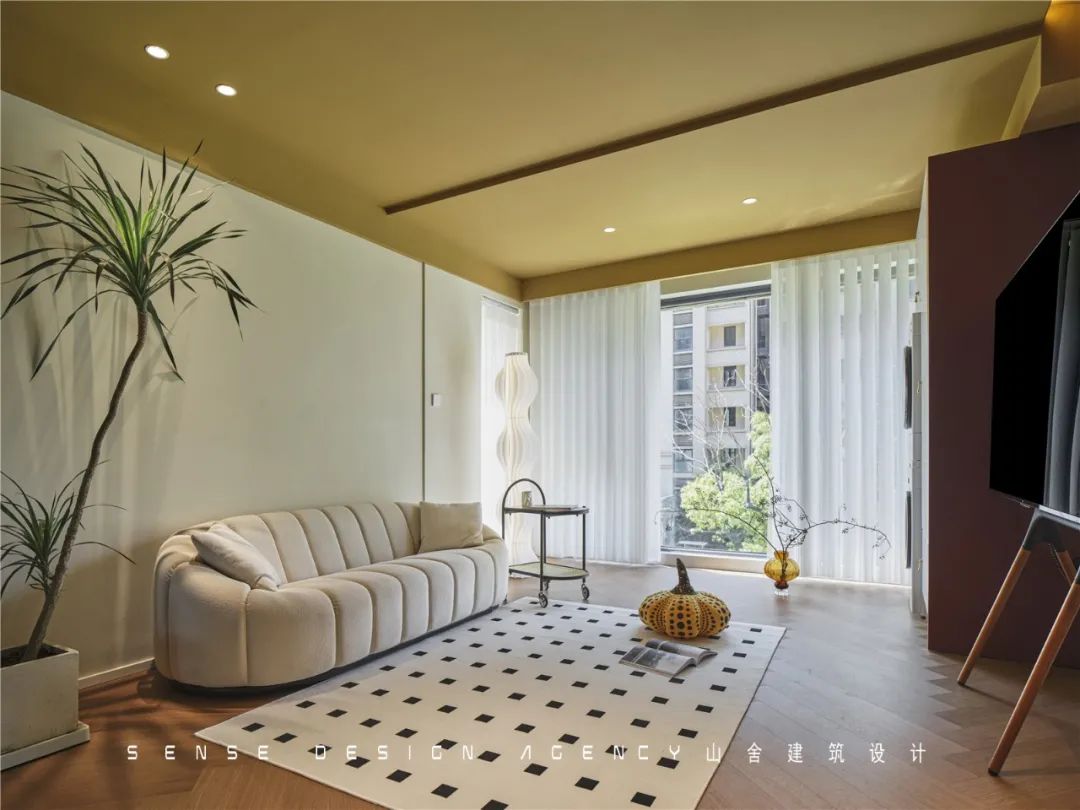 色彩碰撞,轻复古三口之家的生活艺术丨山舍建筑设计-15