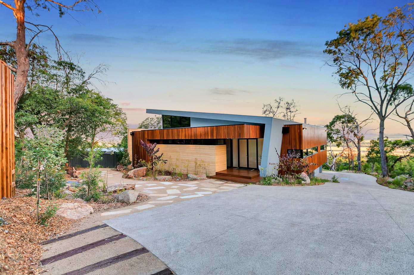 Luxury living set in a stunning natural setting, Merilyn House is a truly modern Australian home CAANdesign Architecture and home design blog-17