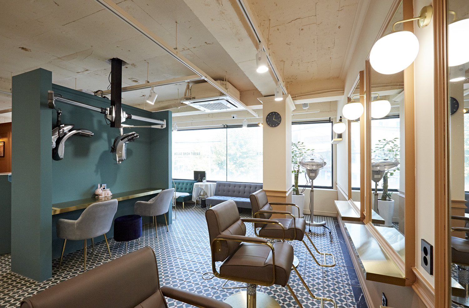 简约复古，33 平米美容室设计展现个性魅力-6