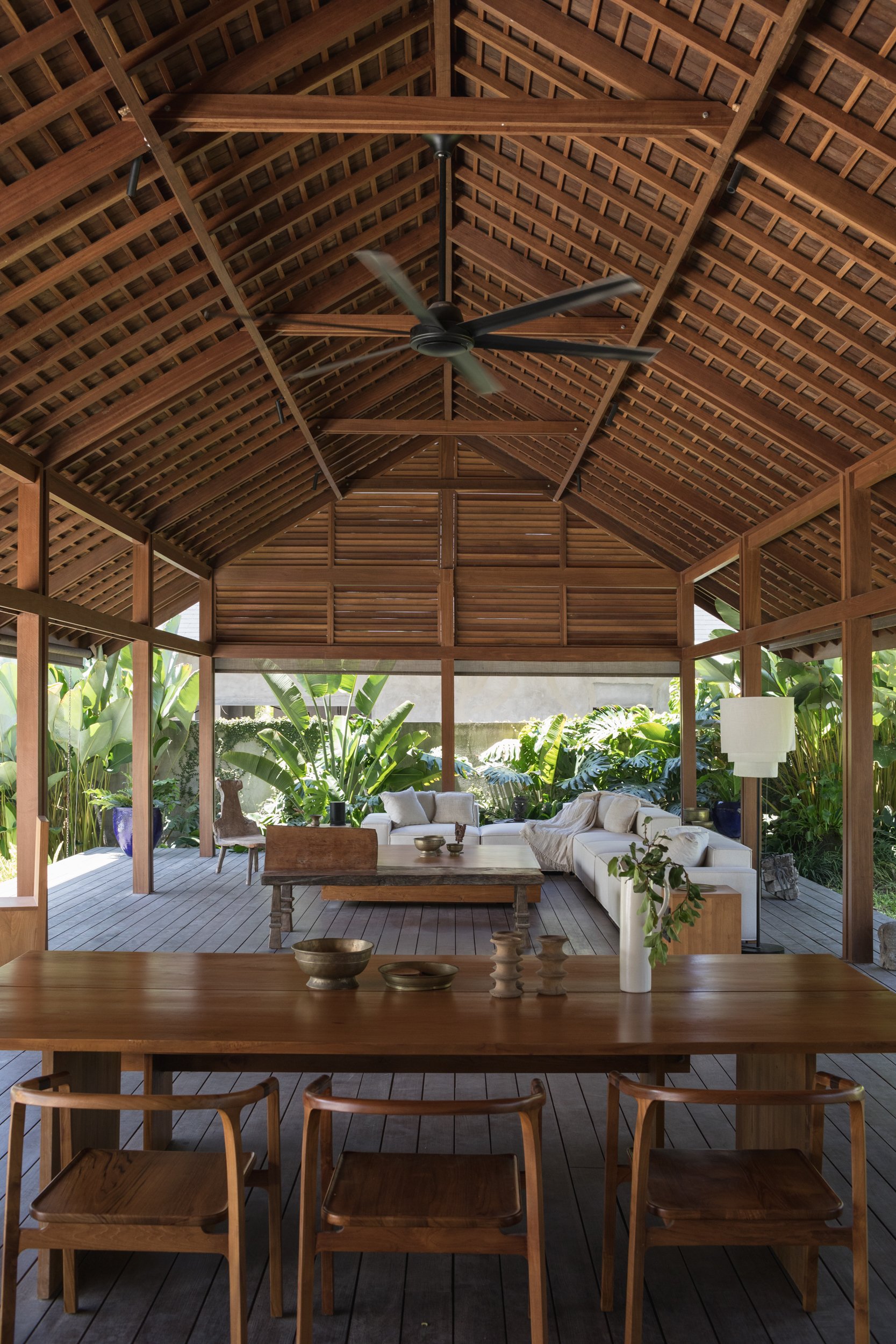 由于UMAH MAJEGAU不是常见的通用语言词汇,难以明确其准确含义,无法给出准确翻译 丨印度尼西亚巴厘-34