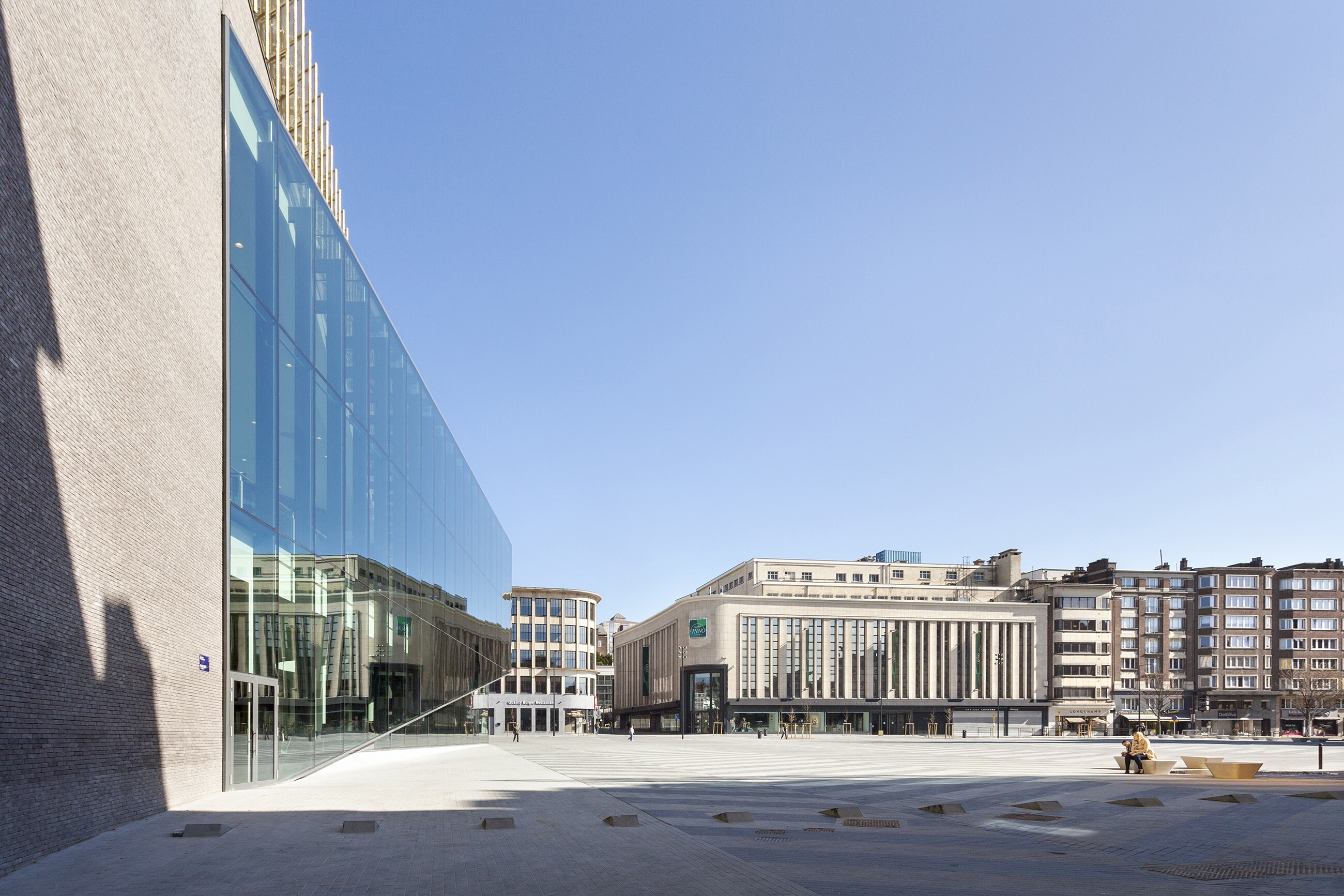 Charleroi Rive Gauche 购物中心-16