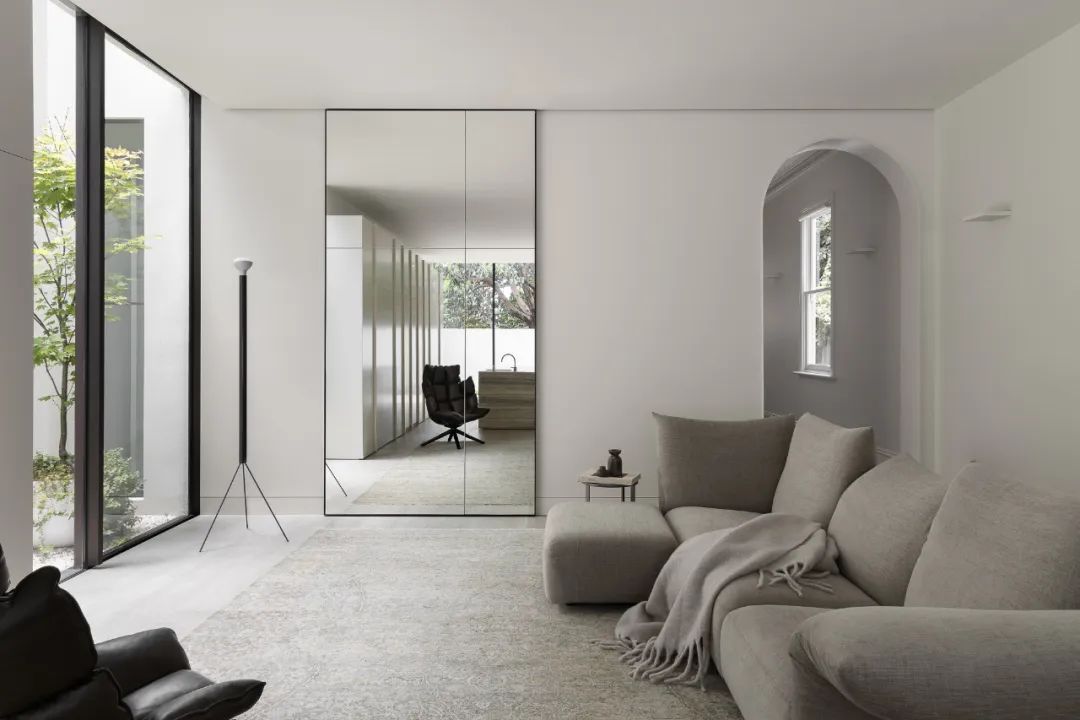 光与开放 · 艾玛·塞尔泽的极简之家丨澳大利亚墨尔本丨Selzer 设计工作室-49