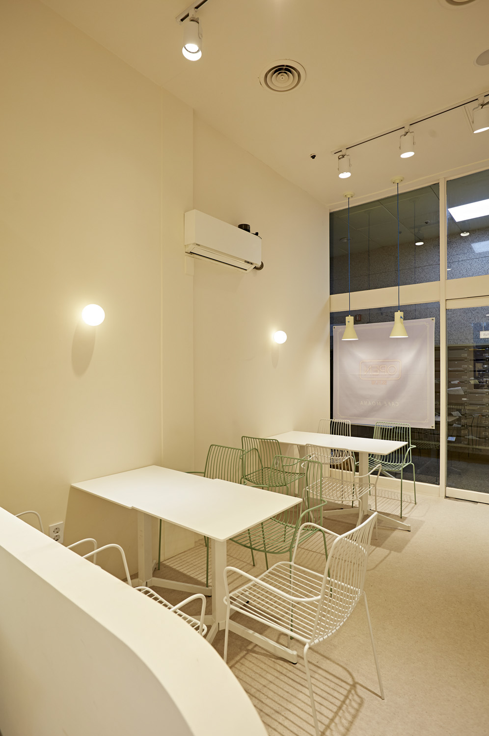 贝伊顿的 11 平米咖啡厅 | 极简主义的完美诠释-10