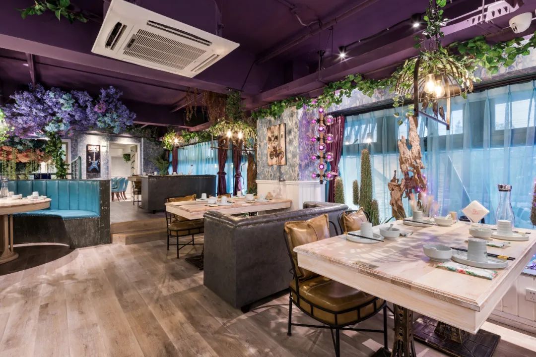 钱磊 | 餐饮空间不止餐饮，五光十色的视觉盛宴-68