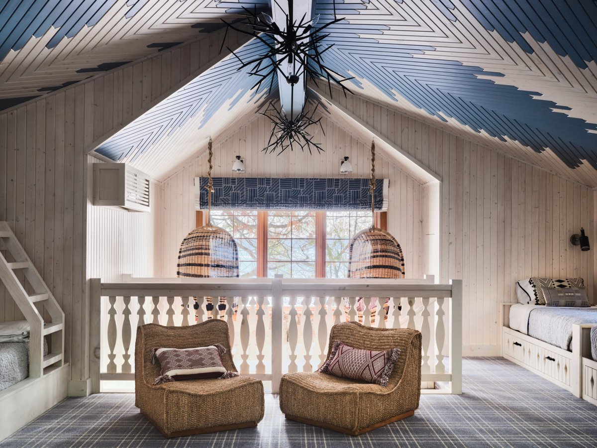 夏日度假胜地 · Michigan 湖海滨小木屋改造丨美国丨Jay Jeffers-29