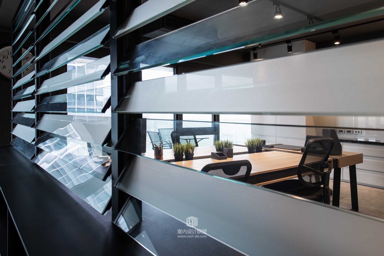 广延设计--华丽上班族　美式电影场景的办公室-17