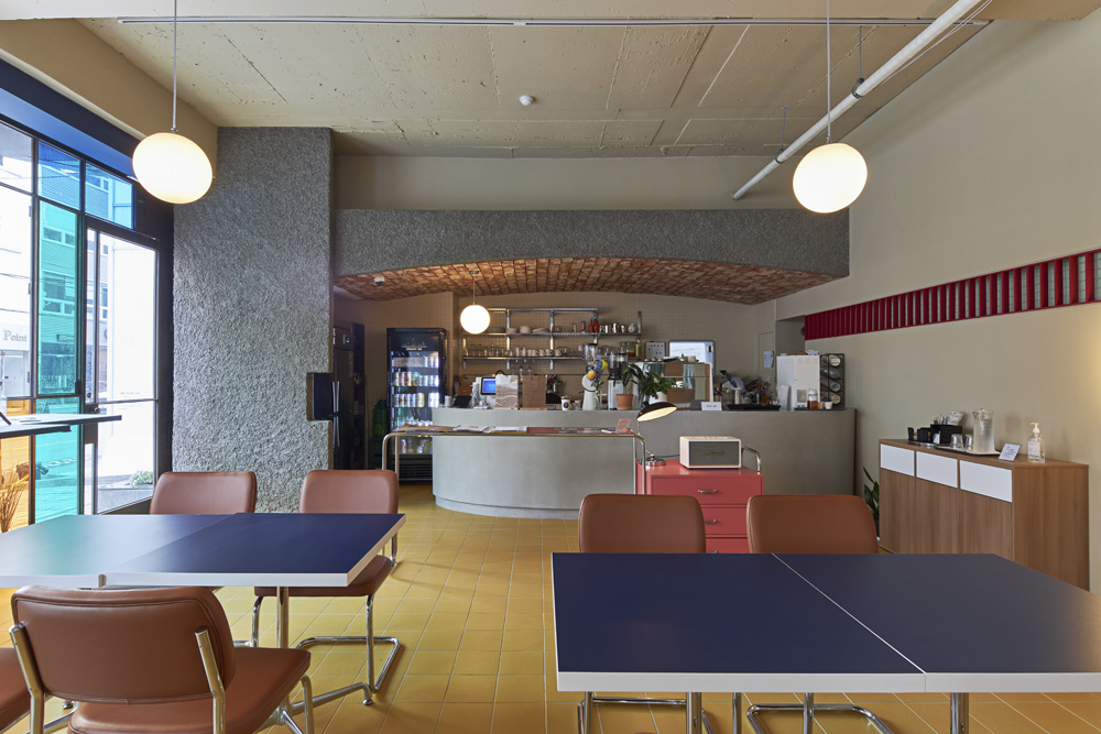 色彩缤纷的 35 平米咖啡厅设计-3