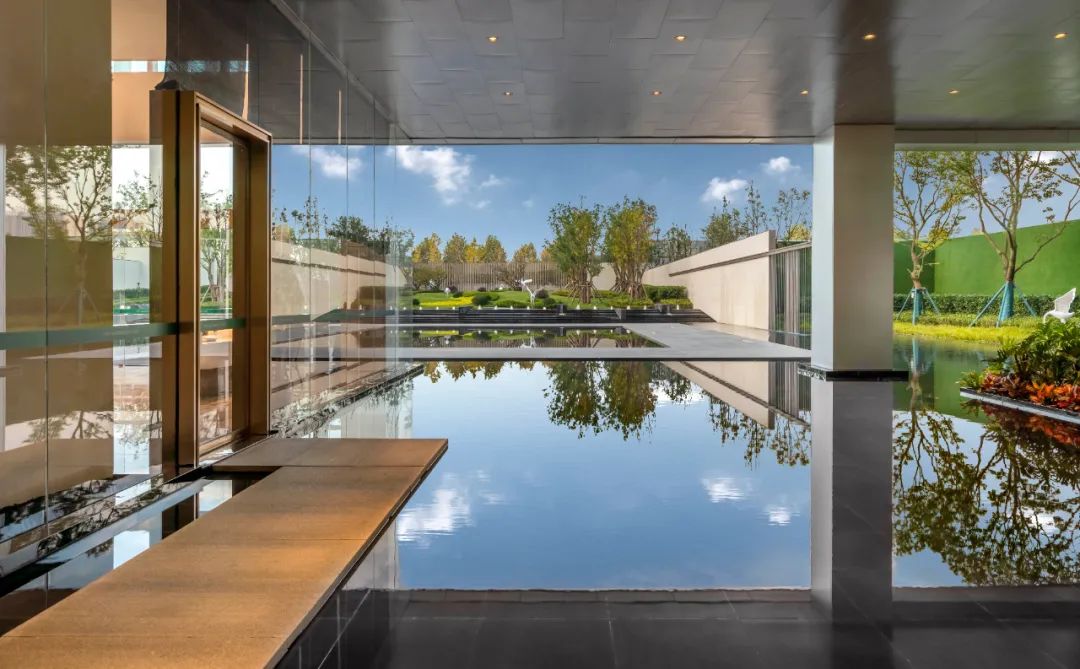 贵阳中海映山湖展示中心 | 山水相融，现代与自然的和谐共生-32