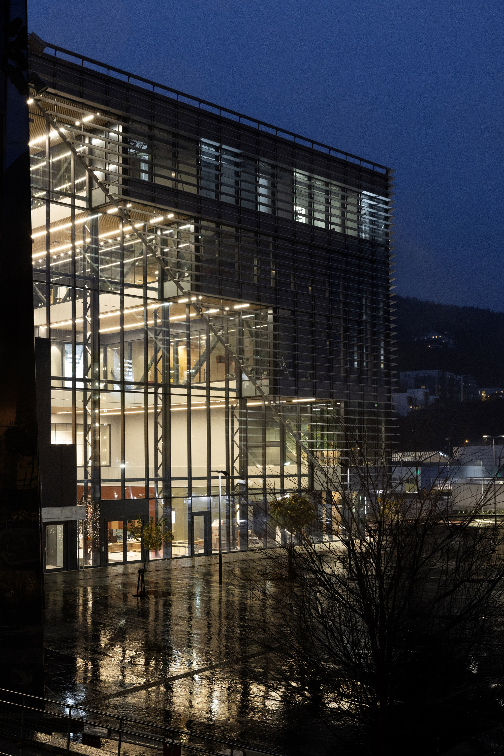 拉古嫩二号购物中心丨挪威丨BIOSIS-23