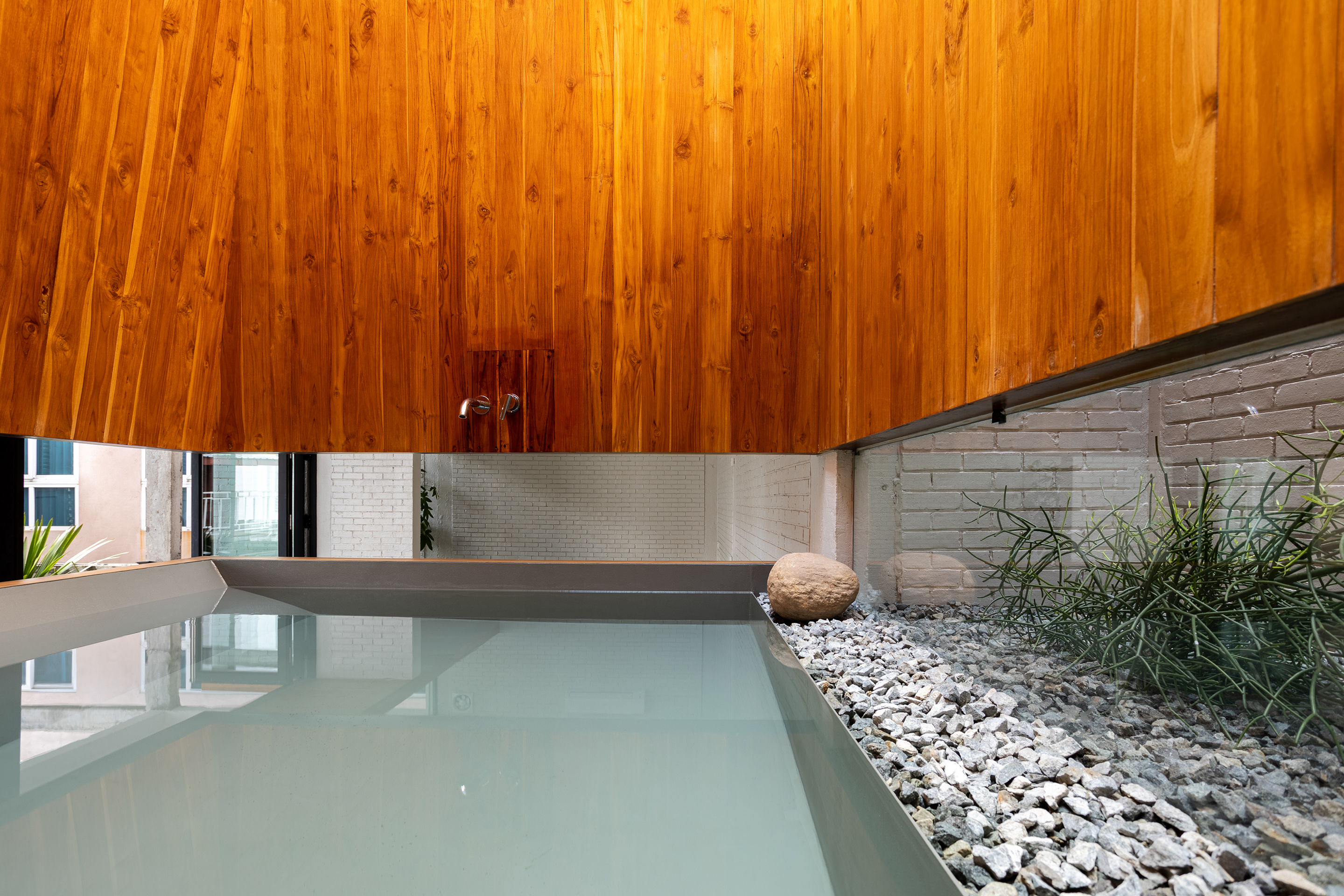 “S·O·S“雕塑空间 · SAOLA 建筑师的家庭住宅改造丨SAOLA ARCHITECTS-42