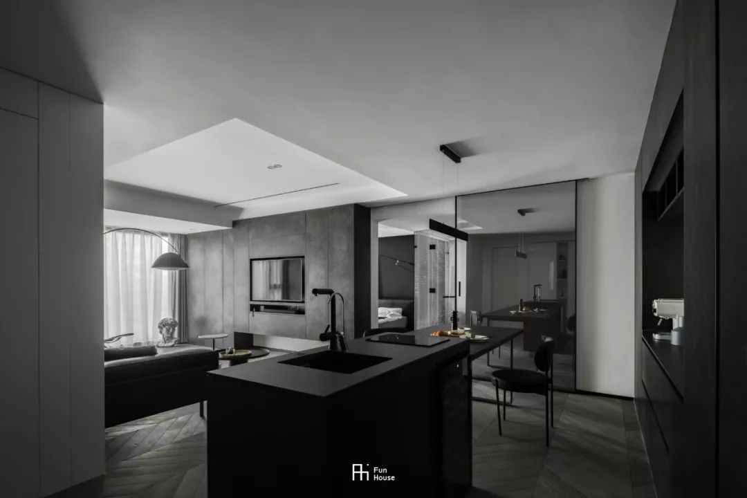 暗色方室 | FunHouse 设计融入宇宙元素-25