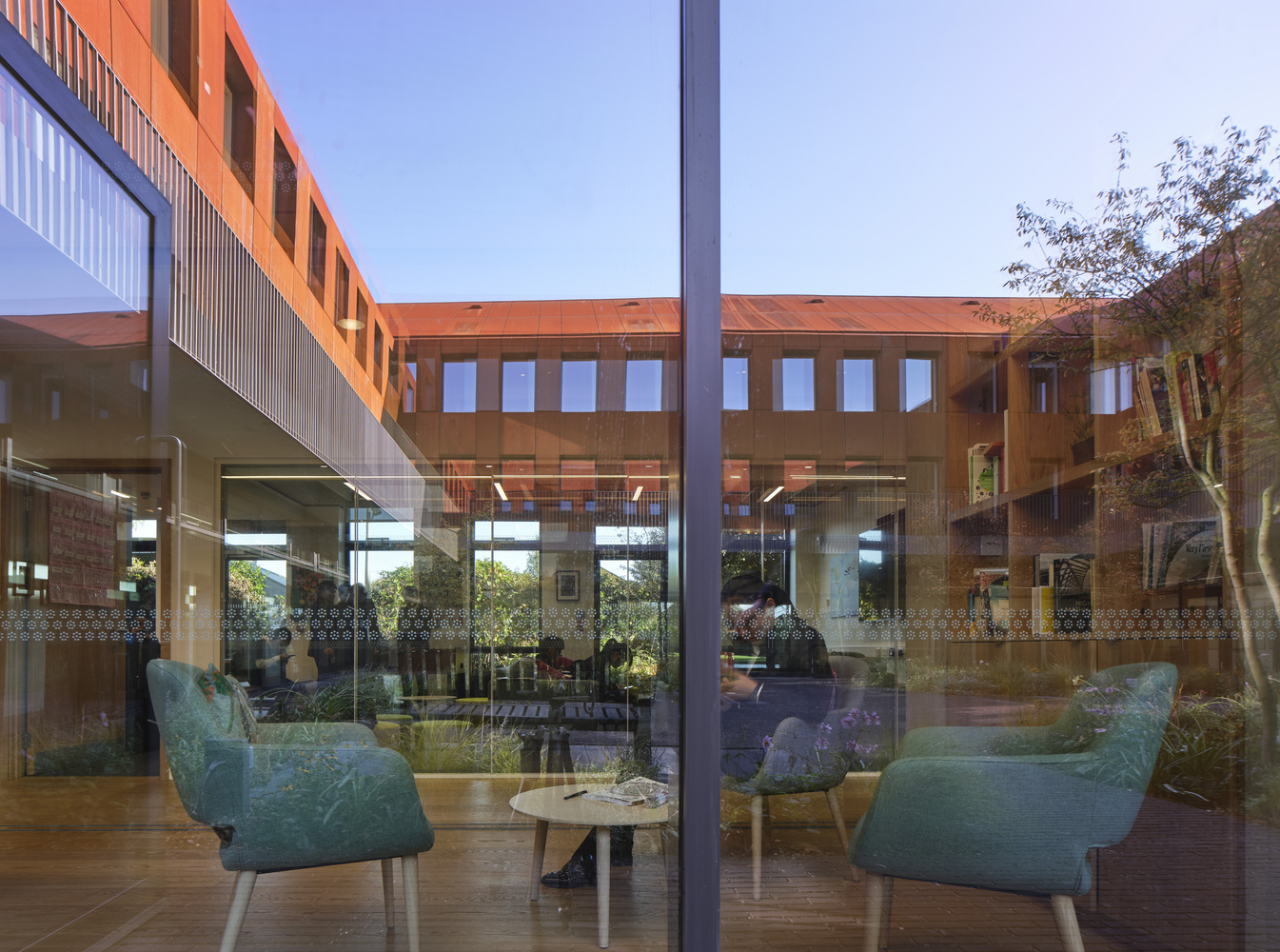 国王学校国际学院的现代演绎-32