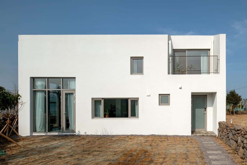 Simply rectangular Draindot guest house created by STARSIS + ilsang workroom as a uniquely shared island living space-0