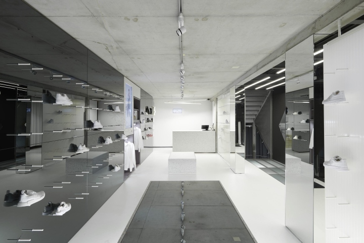 德国 SLFT 鞋店-23