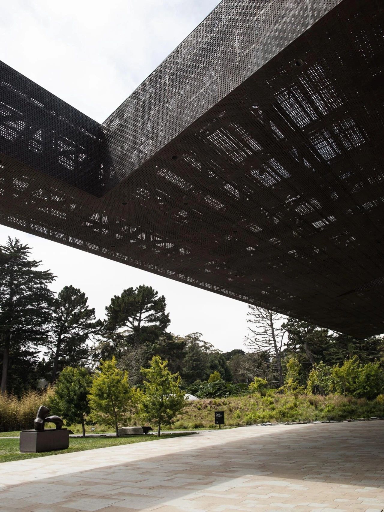 赫尔佐格与德梅隆  建筑是时代的镜子_20240329-57