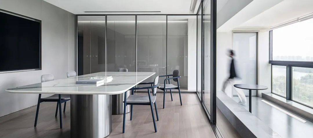 WING 东翼设计·办公空间丨中国佛山丨广东东翼品牌设计有限公司-5