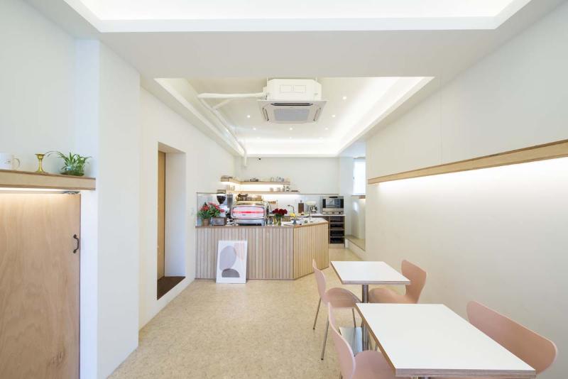 简约照明打造 17 坪咖啡厅-3