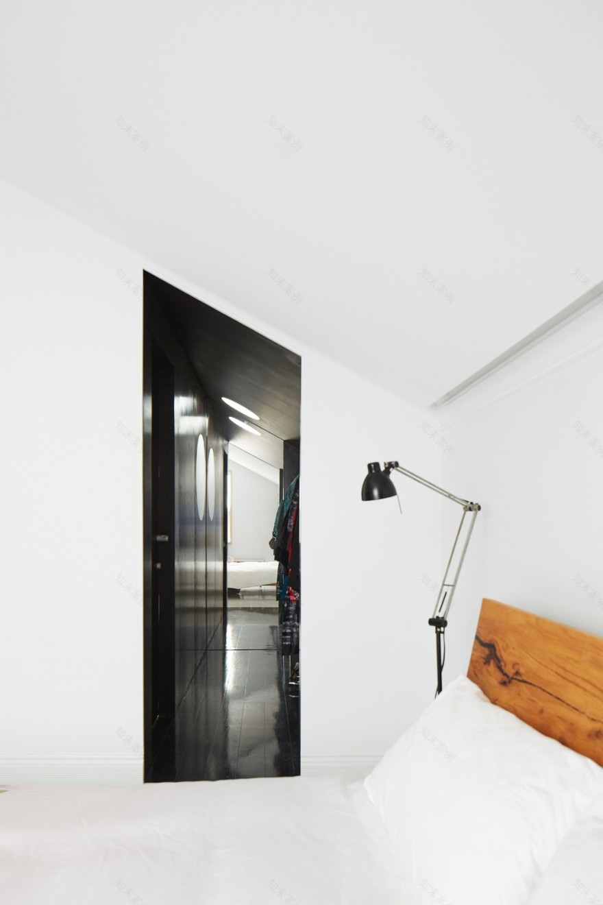 Simon Pendal 运用多样的色彩改造 NORTH PERTH别墅-20