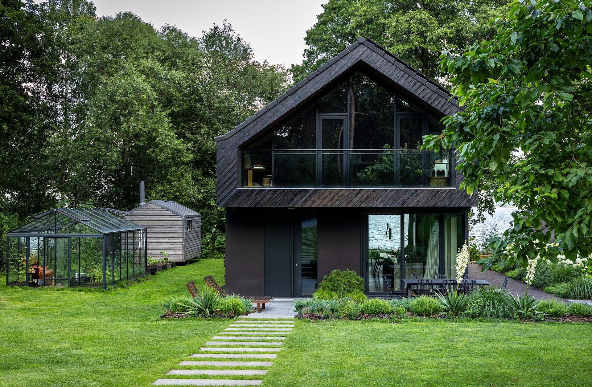 里加梅扎公园私人花园设计丨拉脱维亚里加-14