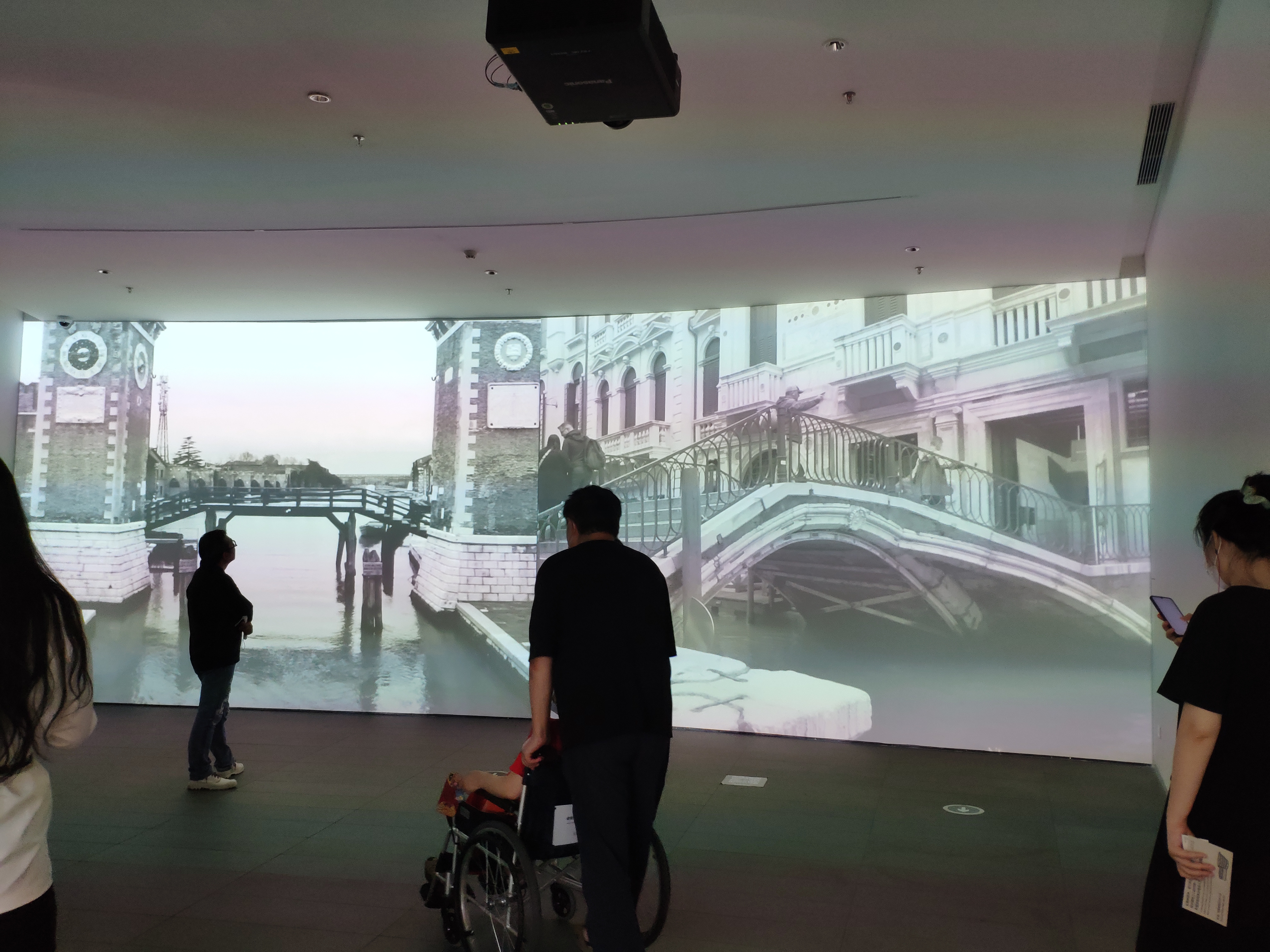 湾区新锐艺术空间——和美术馆-31