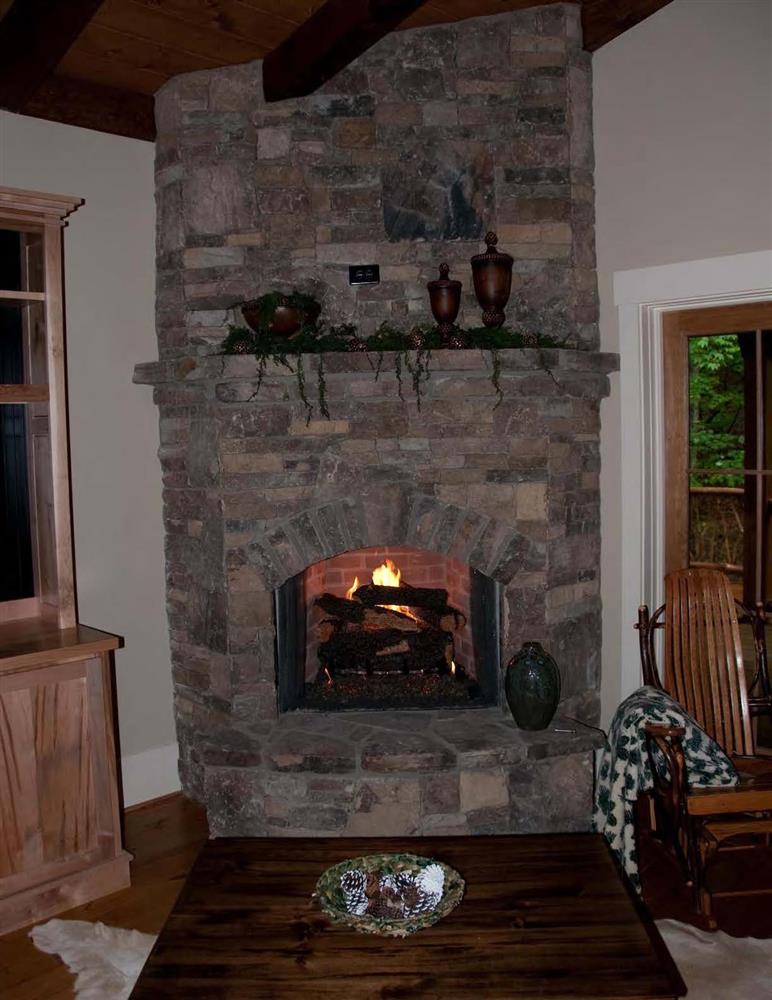 Plan of the Week: The Bear Paw | Natural Element Homes-17