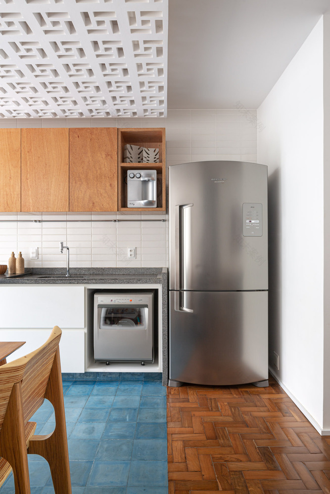 巴西现代主义公寓的翻新与传承丨CoDA arquitetos-47