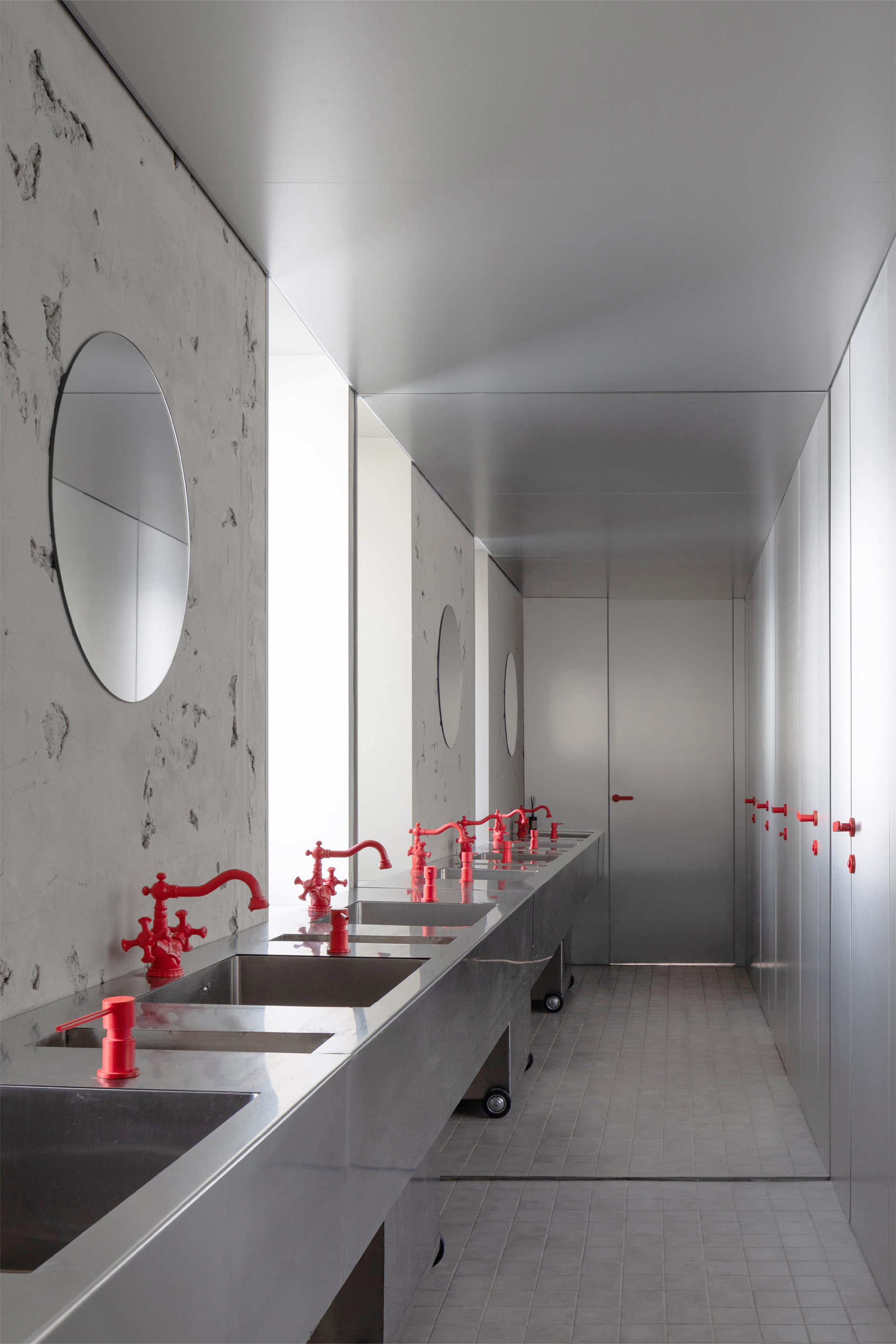 哈恰普里和葡萄酒内饰丨俄罗斯莫斯科丨Pravda Bureau + Elena Lokastova-18