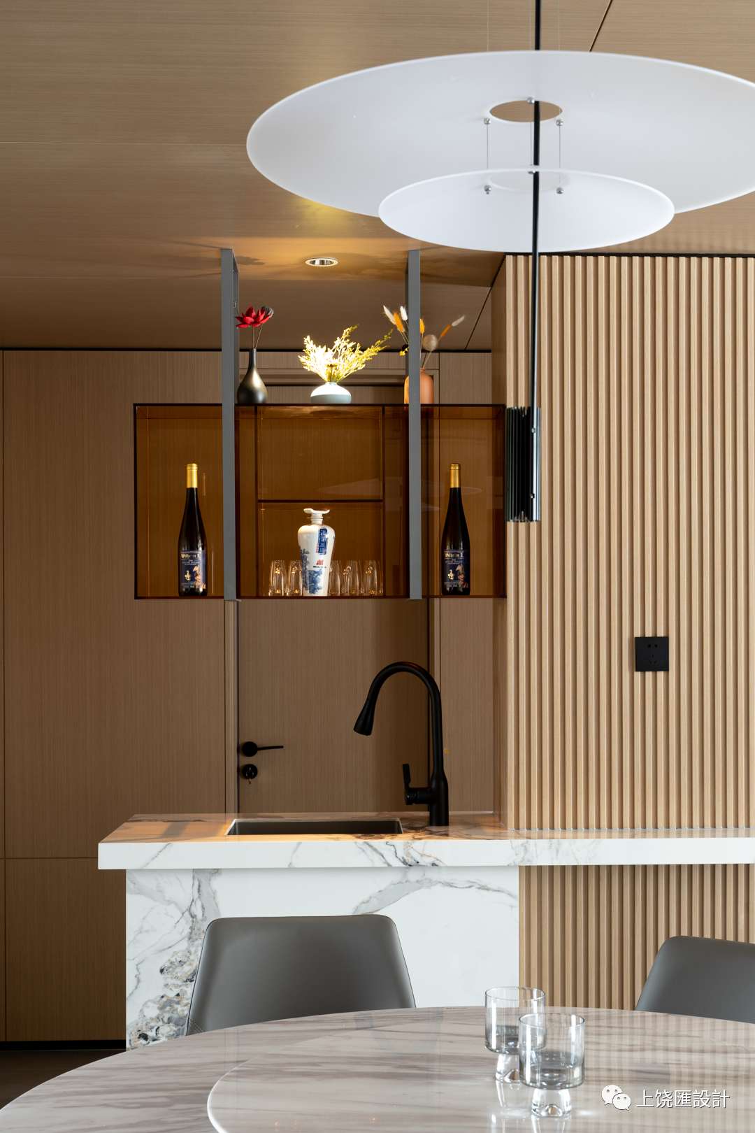 奶油白与原木色居住空间设计丨红石空间设计-19