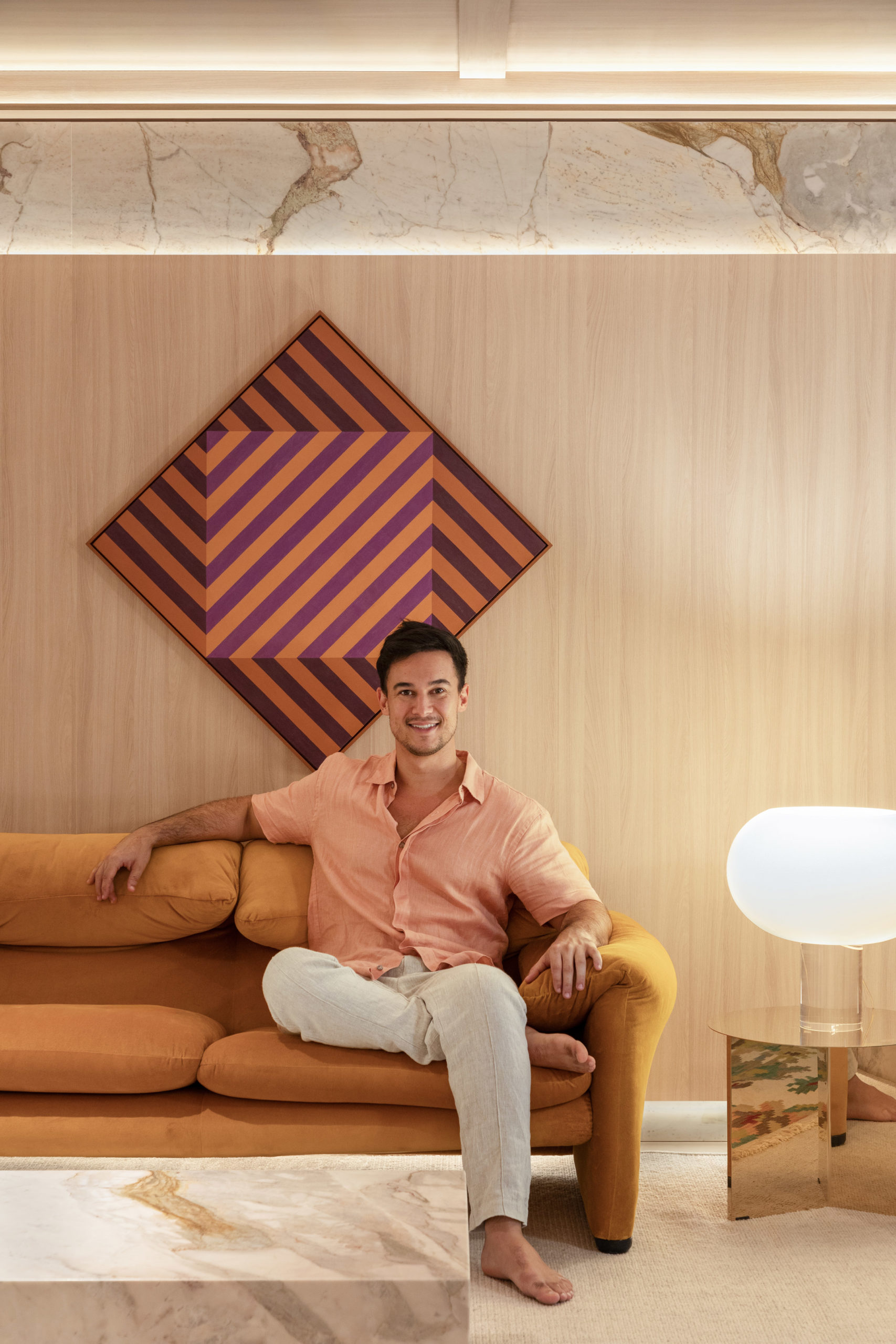 Home Office contemporâneo e acolhedor, repleto de móveis vintage - CasaCor SP 24 - Conexão Decór-12