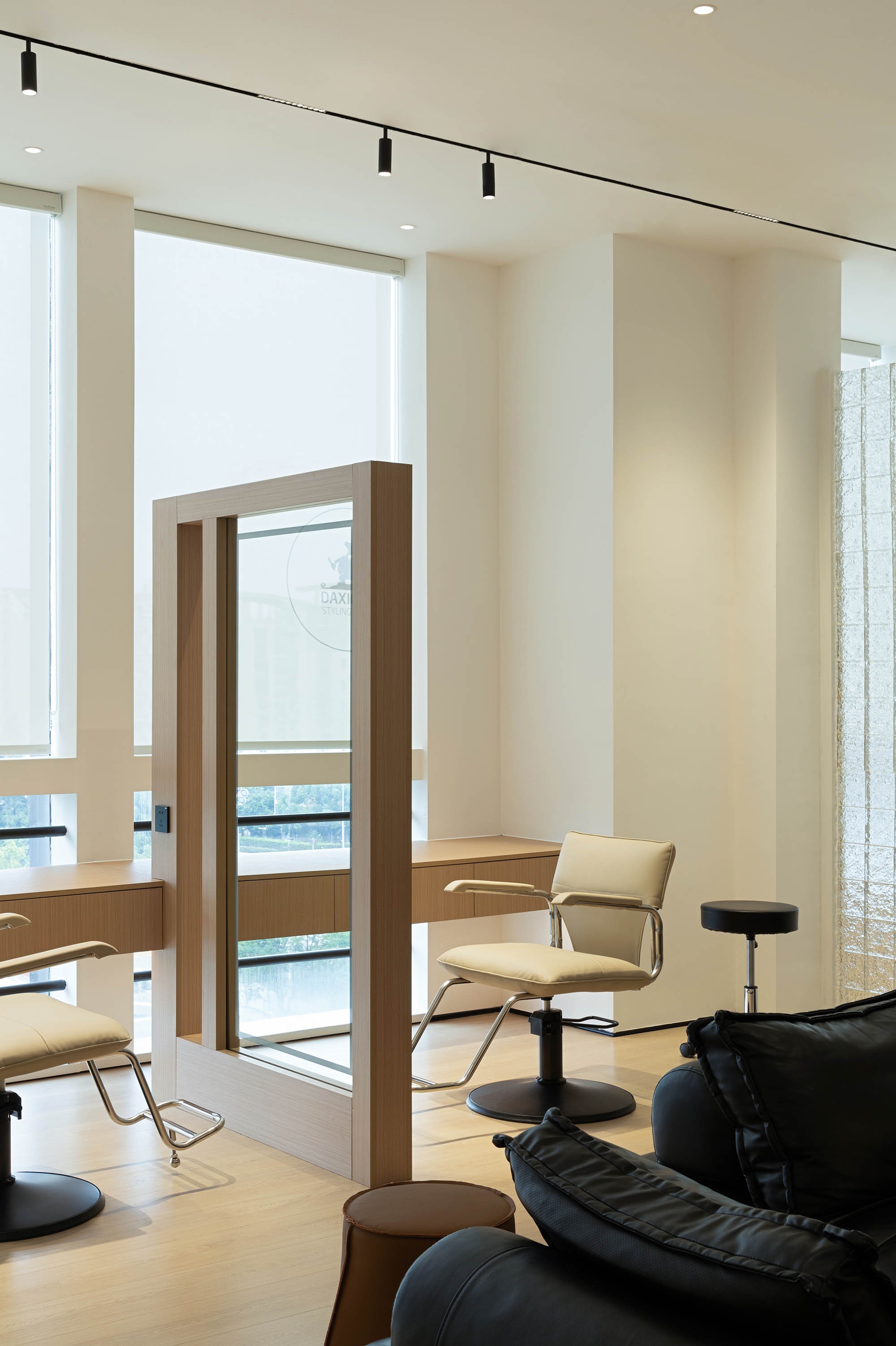 DX 理发店丨几塑空间设计-27