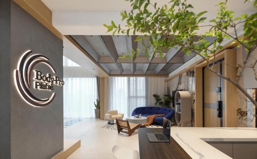 现代极简普拉提馆-10