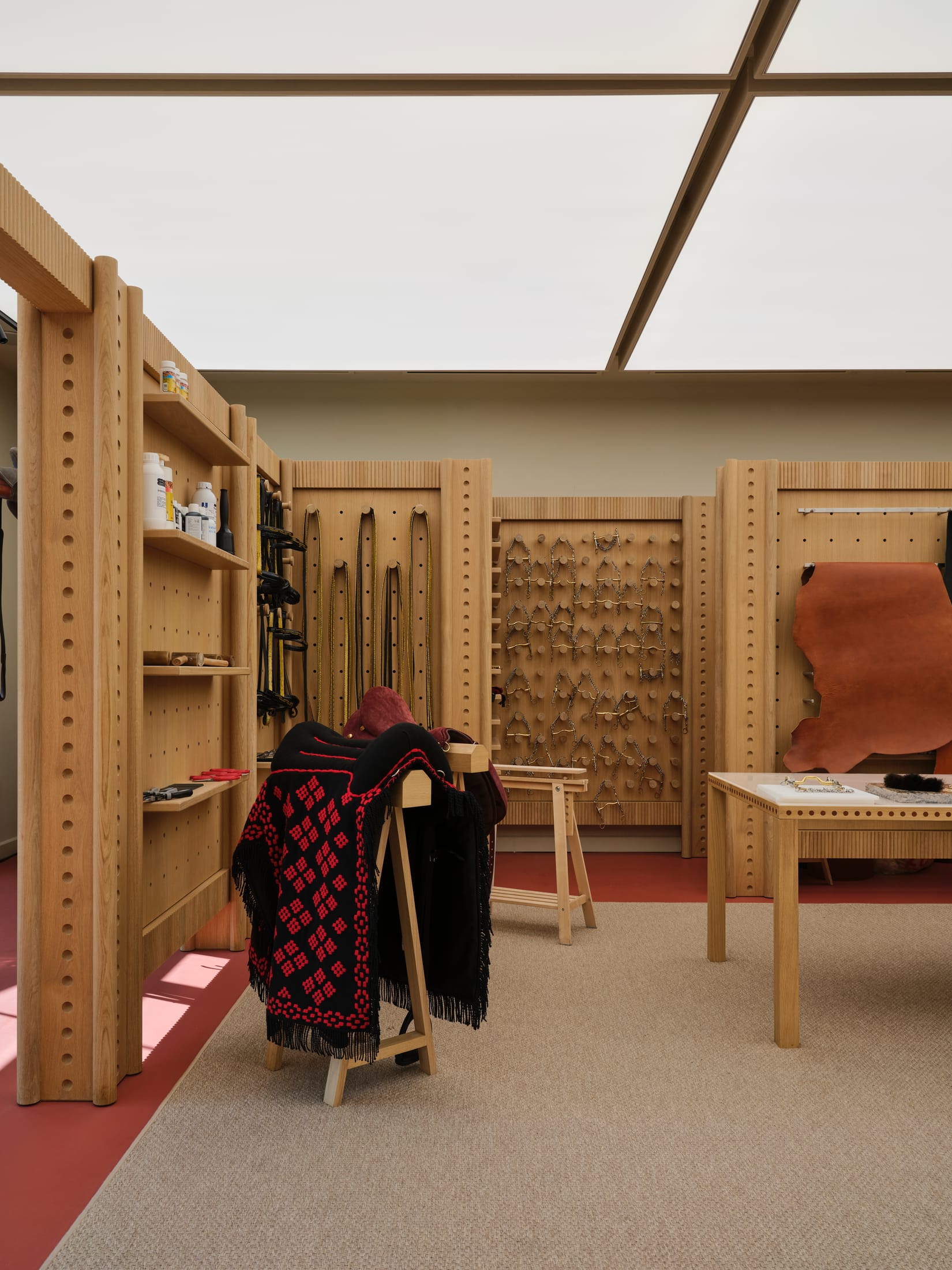 阿布扎比马术图书馆和马鞍工坊设计丨阿联酋阿布扎比丨david,nicolas-12