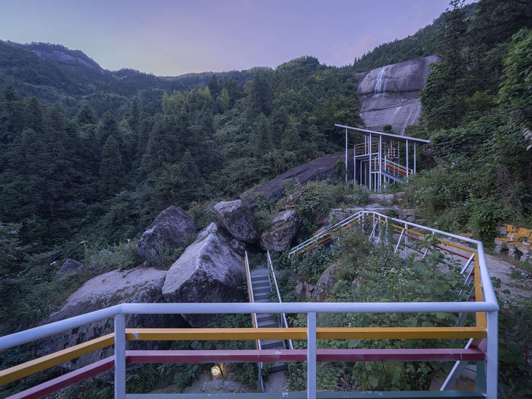 白水洞天,山野几何·白水洞村石瀑间的线性钢亭组群丨中国邵阳丨湖南大学建筑与规划学院-39