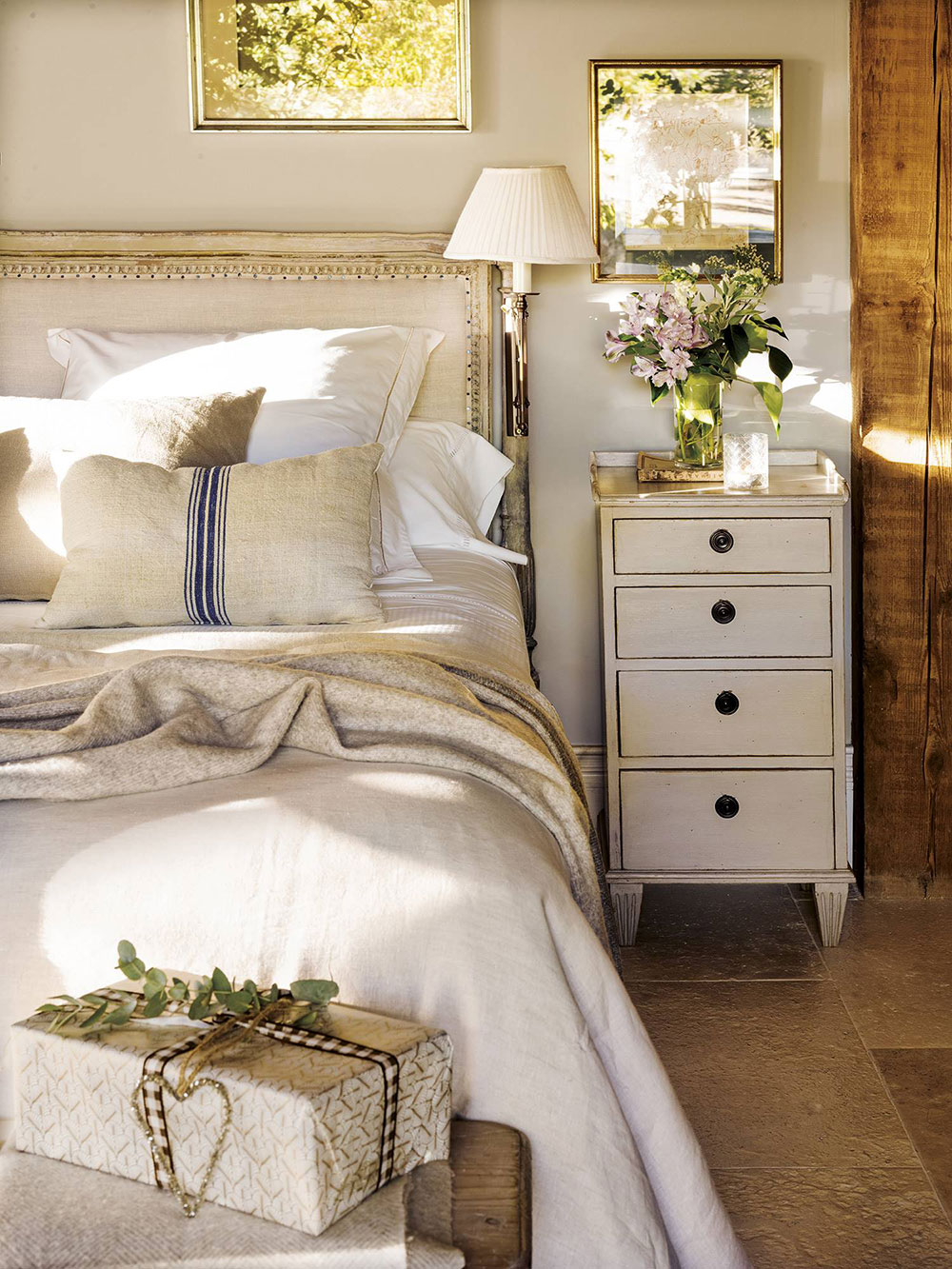 西班牙别墅 | 阳光圣诞的温馨设计-12