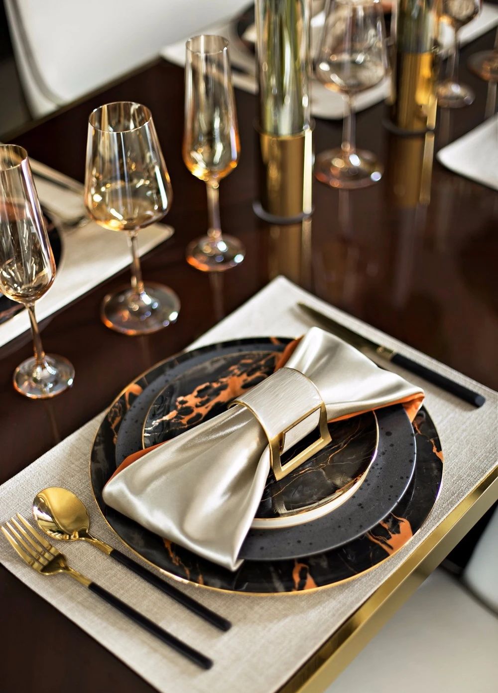 鸿荣源集团·尚峻花园A1户型-17