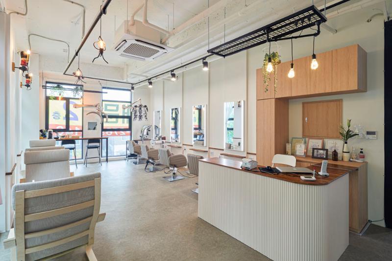 17 坪极简美容室，打造优雅白色氛围-2