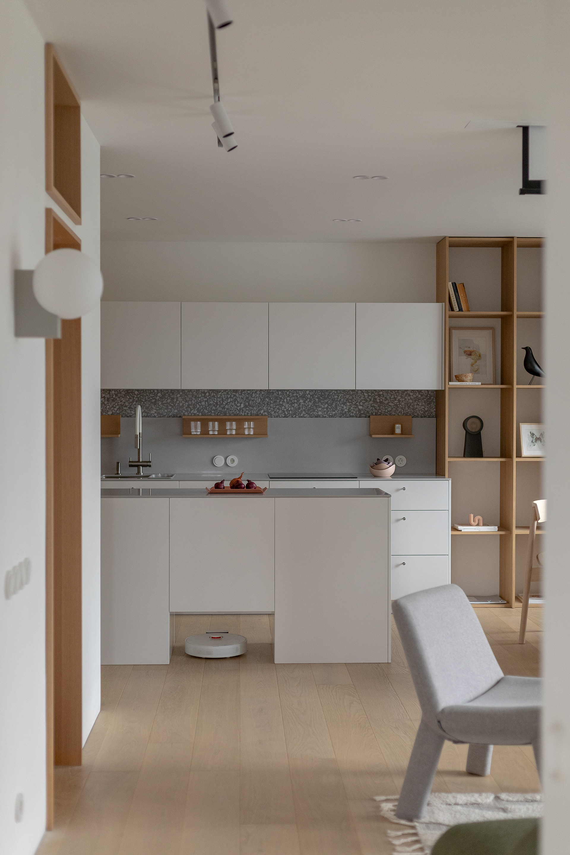 由布罗·斯洛沃设计的公寓丨Buro Slovo-12