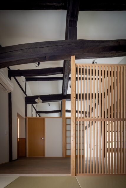 層の格子丨一級建築士事務所サカキアトリエ戸川賢木-30